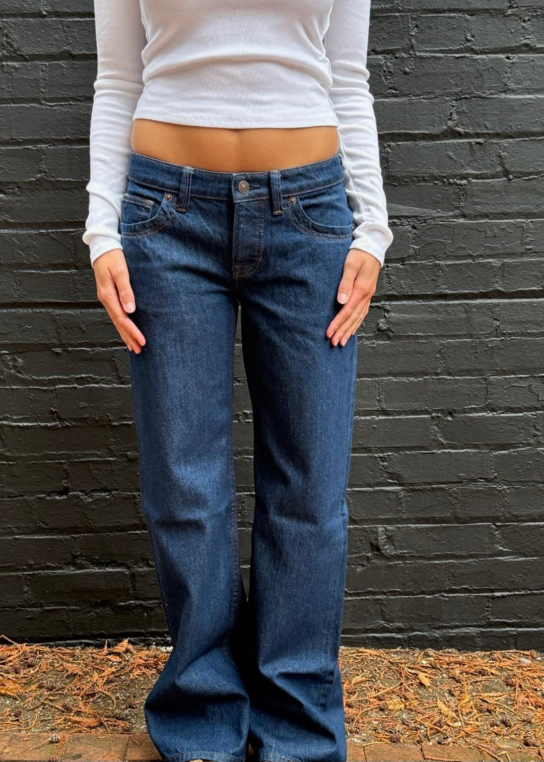 Free People Tennessee Low Rise Boyfriend Jean - Rinse